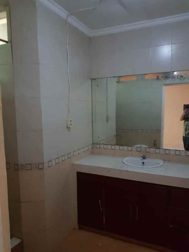 dijual rumah strategis di bukit serpong mas