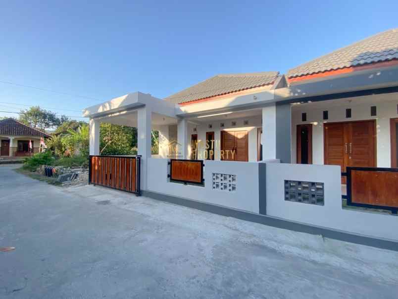 dijual rumah sumberharjo prambanan