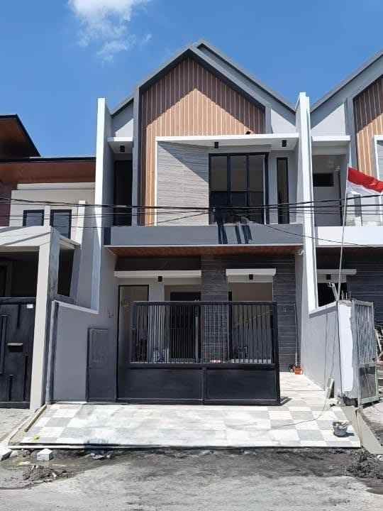 dijual rumah sutorejo