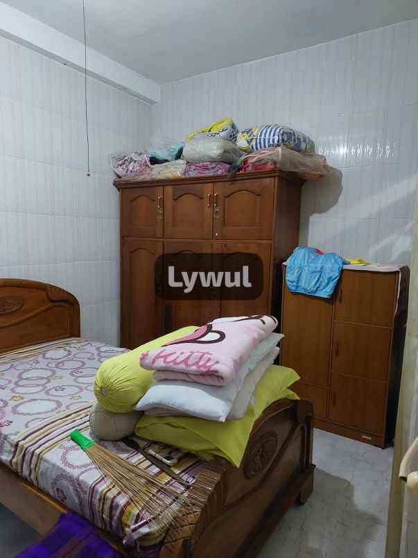 dijual rumah sutorejo indah