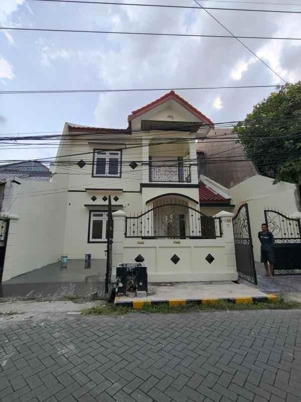 dijual rumah sutorejo selatan