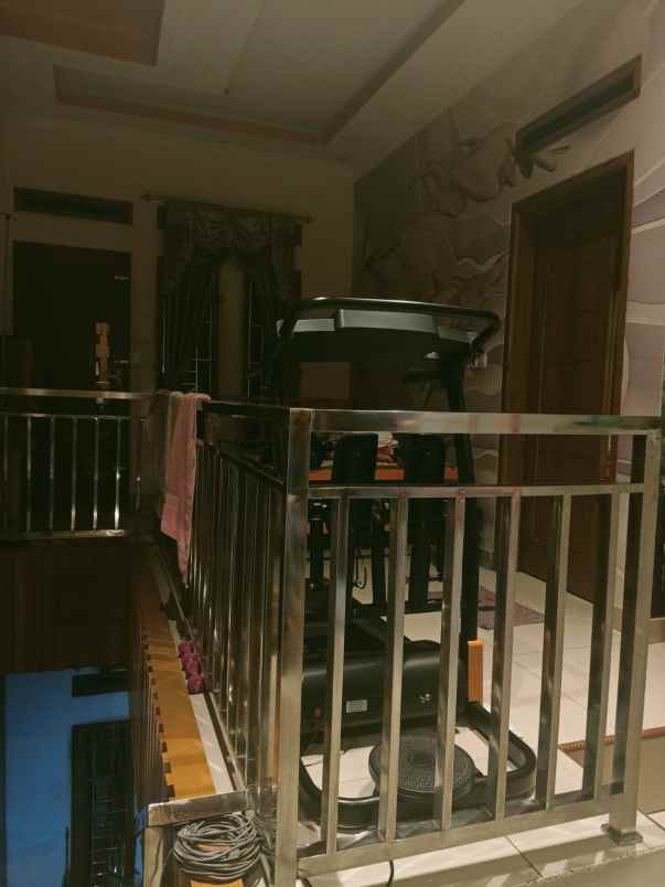 dijual rumah taman cibaduyut indah