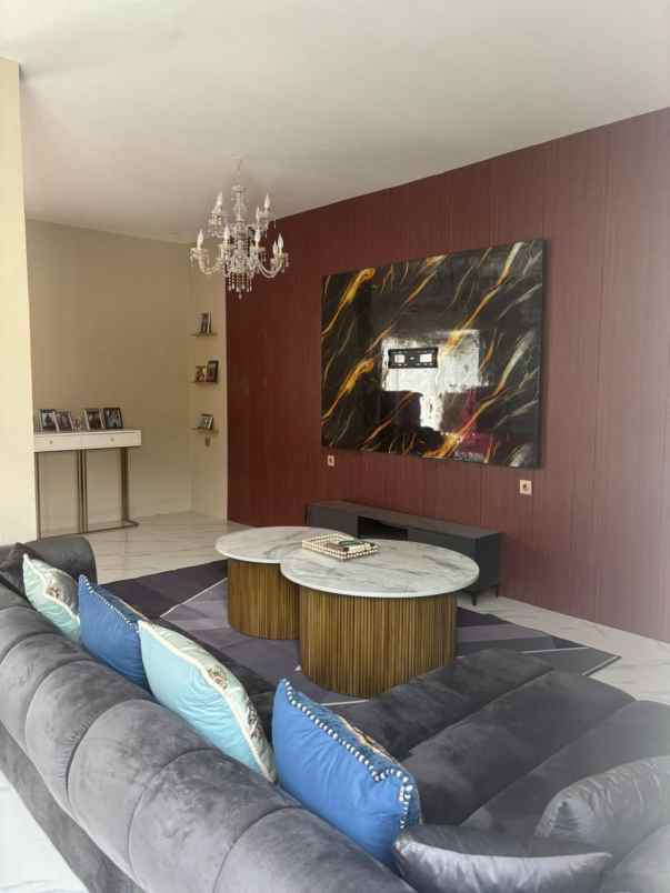 dijual rumah taman kenari nusantara cibubur