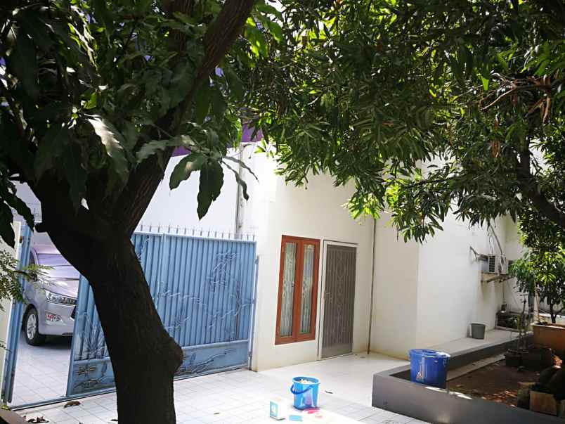 dijual rumah tanjung duren utara