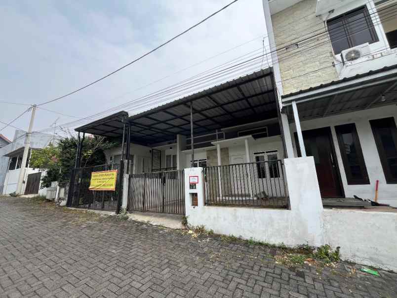 dijual rumah tasikmadu