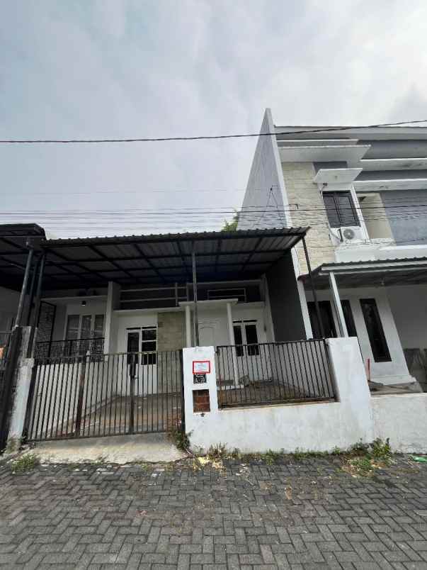 dijual rumah tasikmadu