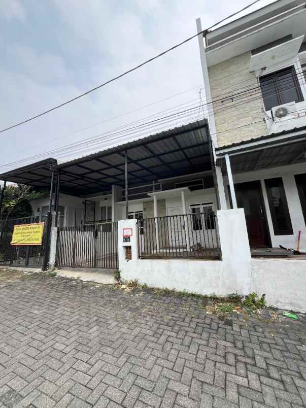 dijual rumah tasikmadu