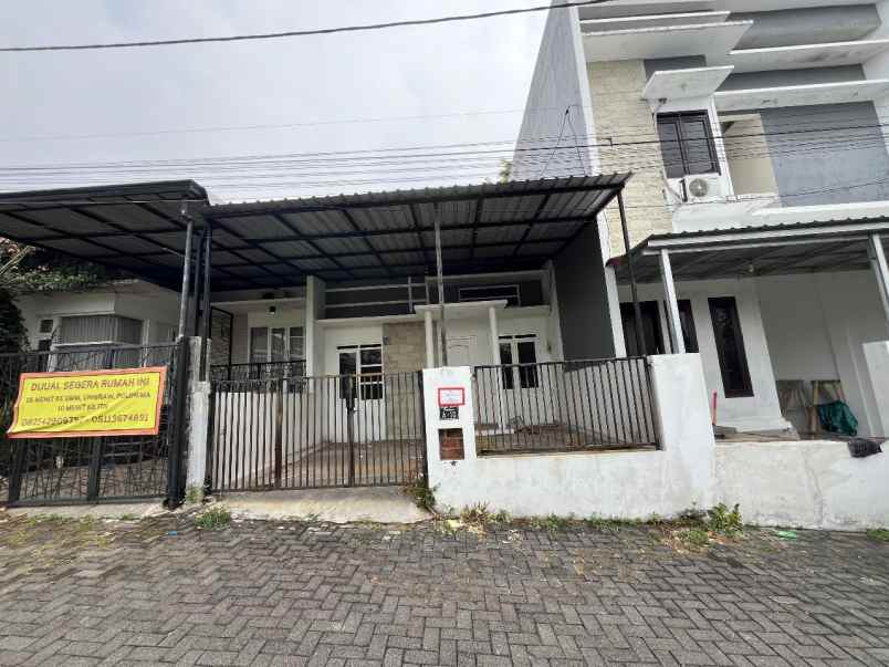 dijual rumah tasikmadu