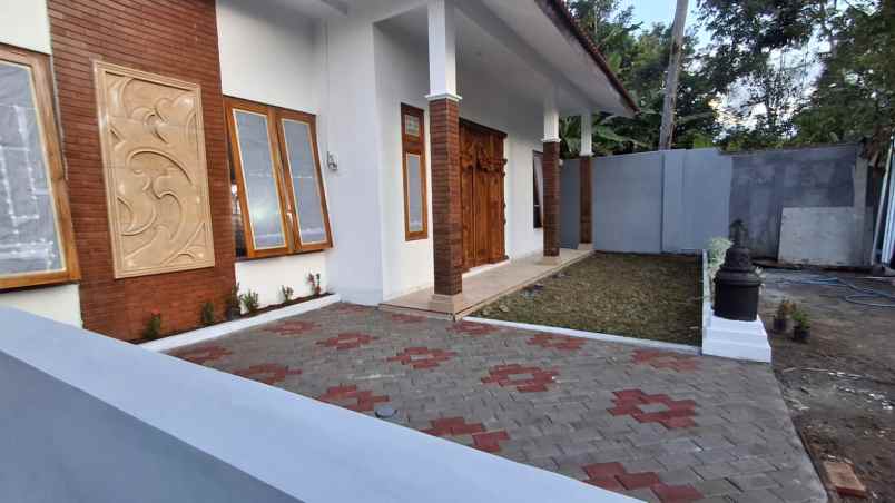 dijual rumah tegalarum borobudur