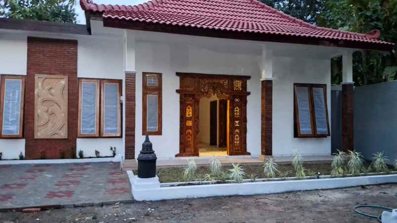 dijual rumah tegalarum borobudur