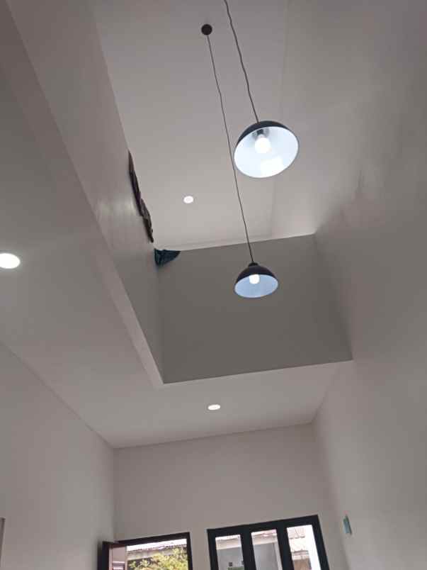 dijual rumah telaga mas