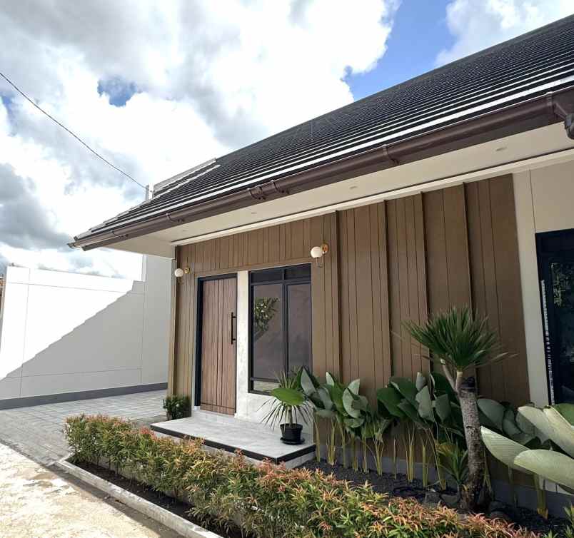 dijual rumah tirtomartani kalasan