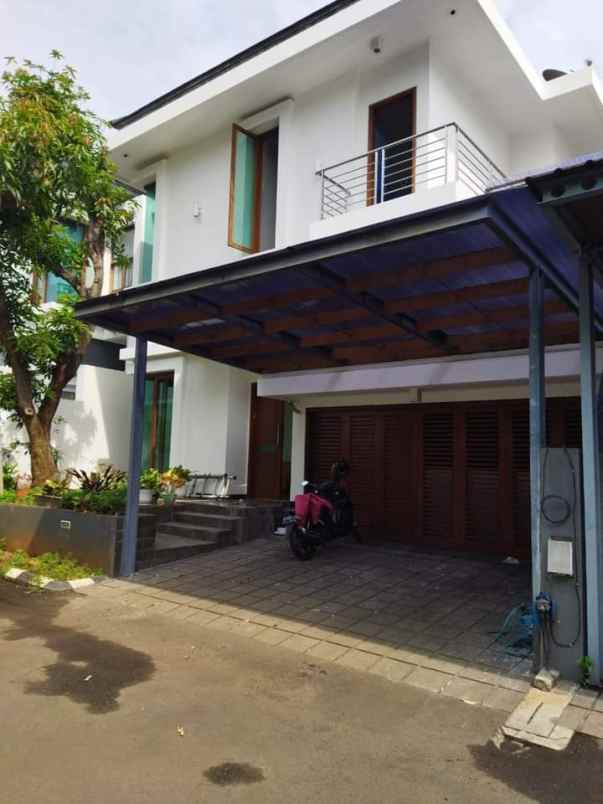 dijual rumah townhouse elit pejaten