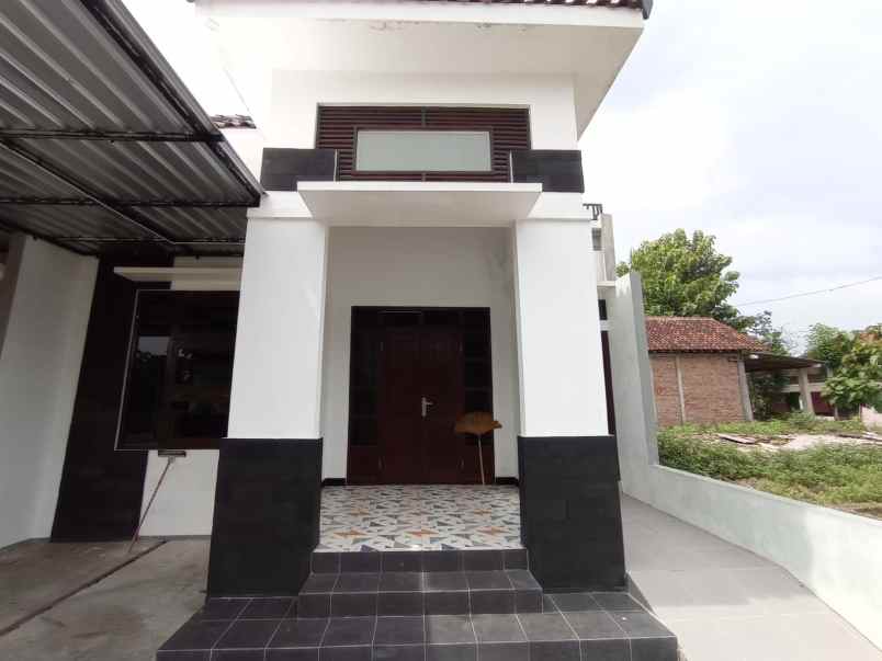 dijual rumah trunuh klaten selatan klaten