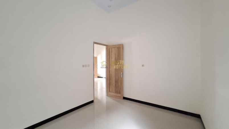 dijual rumah wedomartani ngemplak