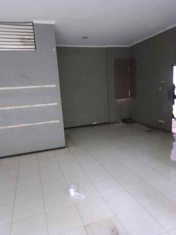 dijual rumah wisma medokan selatan