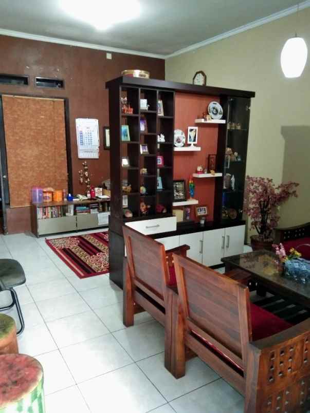 dijual rummah di sawangan hill depok