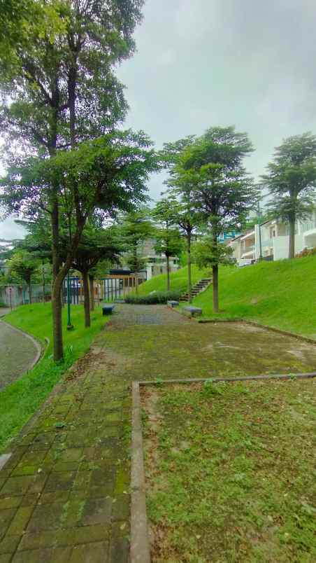 dijual tanah jl bukit hijau