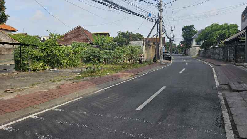 dijual tanah komersil seminyak bali