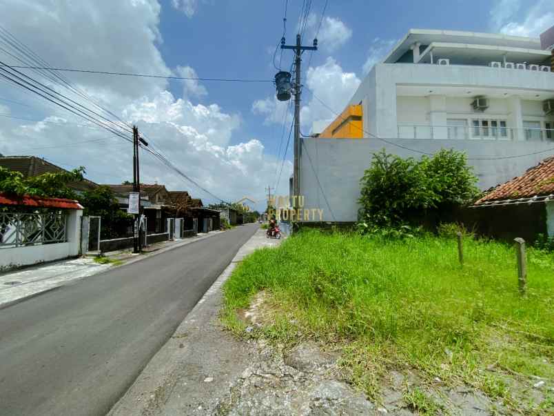 dijual tanah maguwoharjo depok sleman