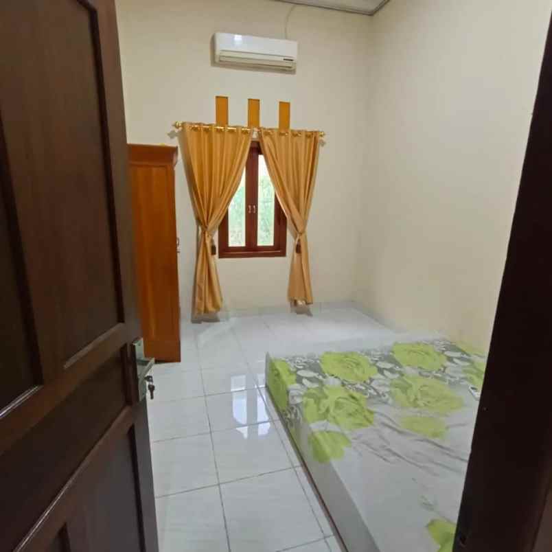 dijual villa 5 menit kampus umy