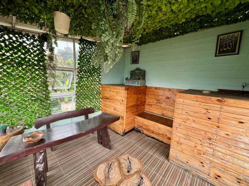 dijual villa dago giri bandung