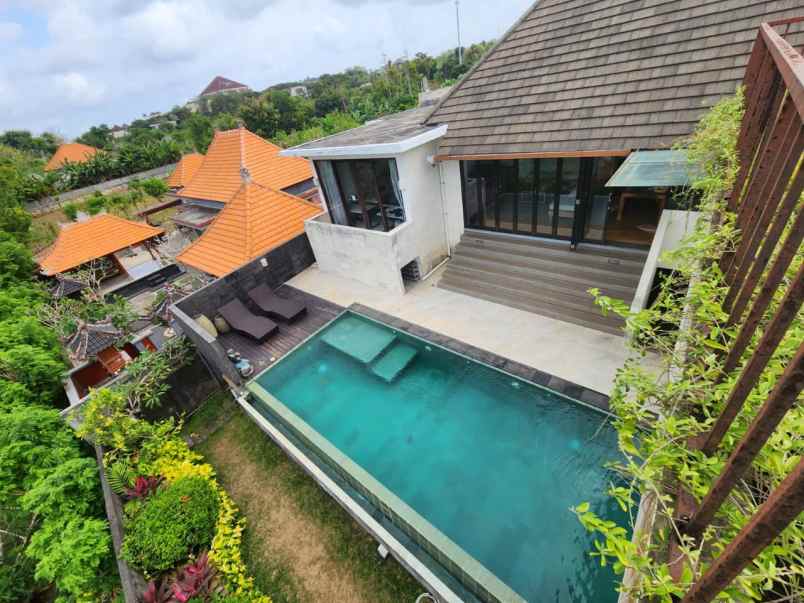 dijual villa jalan ungasan kuta badung