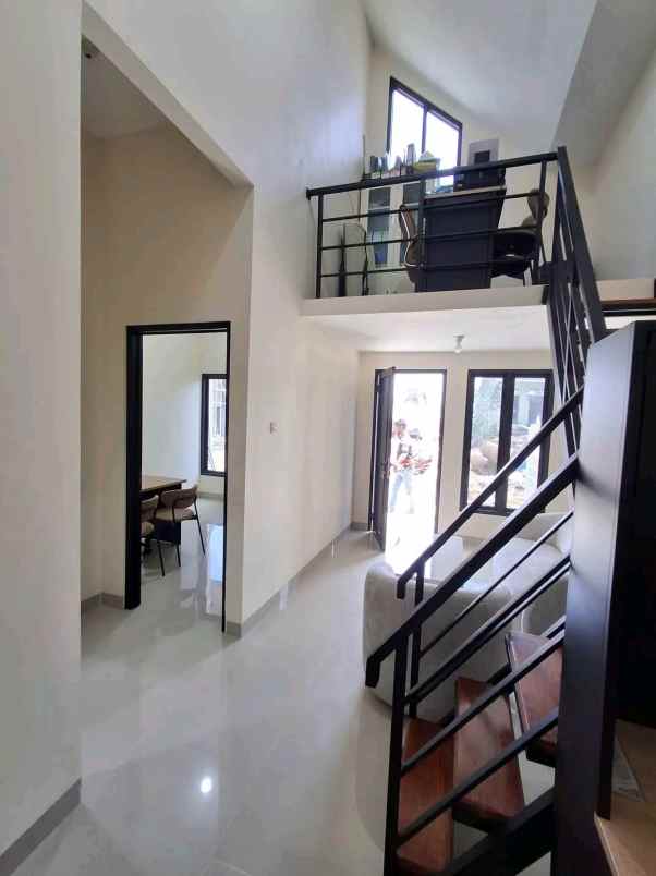 dijual villa jl cipongporang ciparay