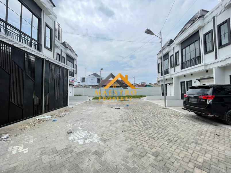 dijual villa komplek cemara colorado