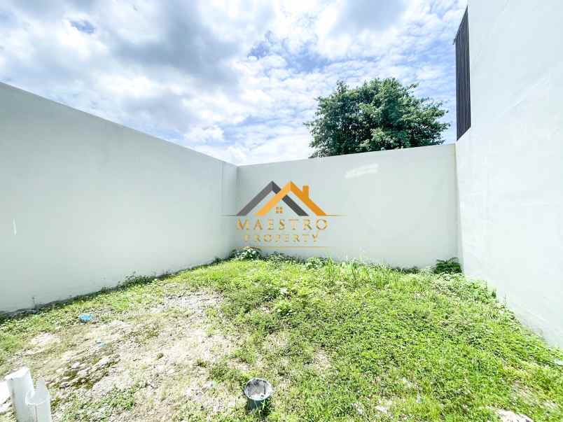 dijual villa komplek jewel park jalan