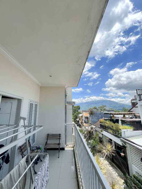 dijual villa oro oro ombo