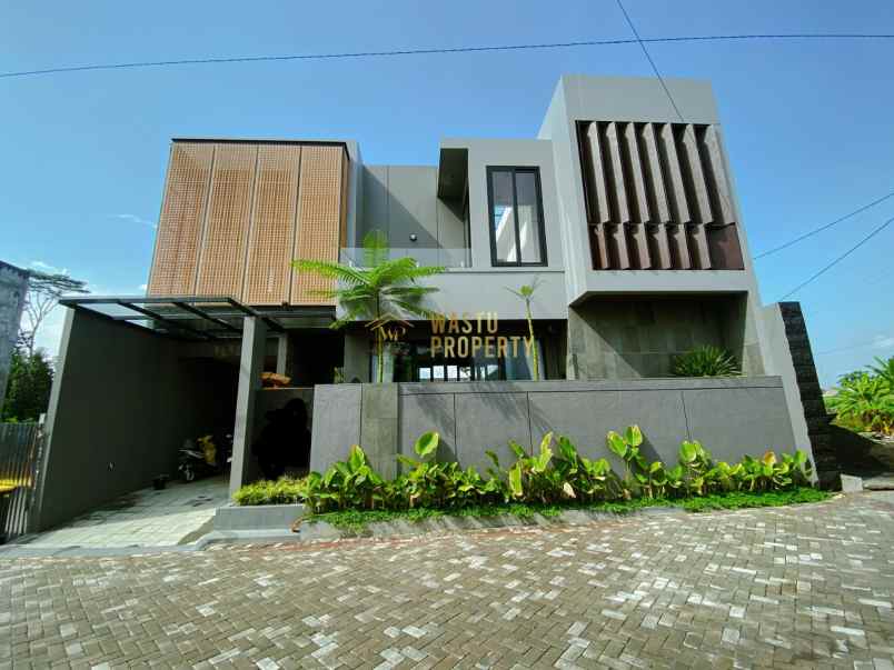 dijual villa sardonoharjo sleman yogyakarta