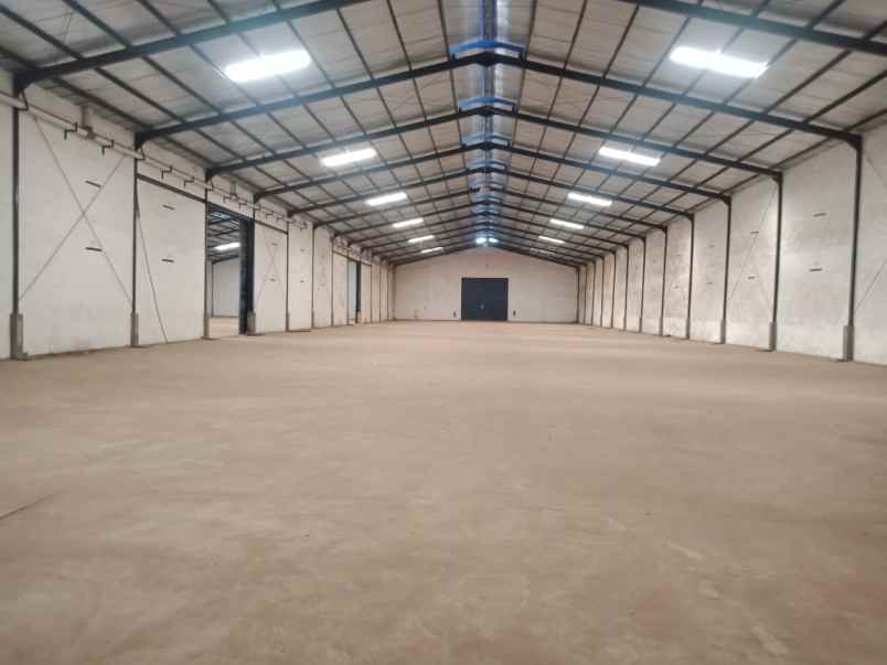 disewakan gudang siap pakai di romokalisari