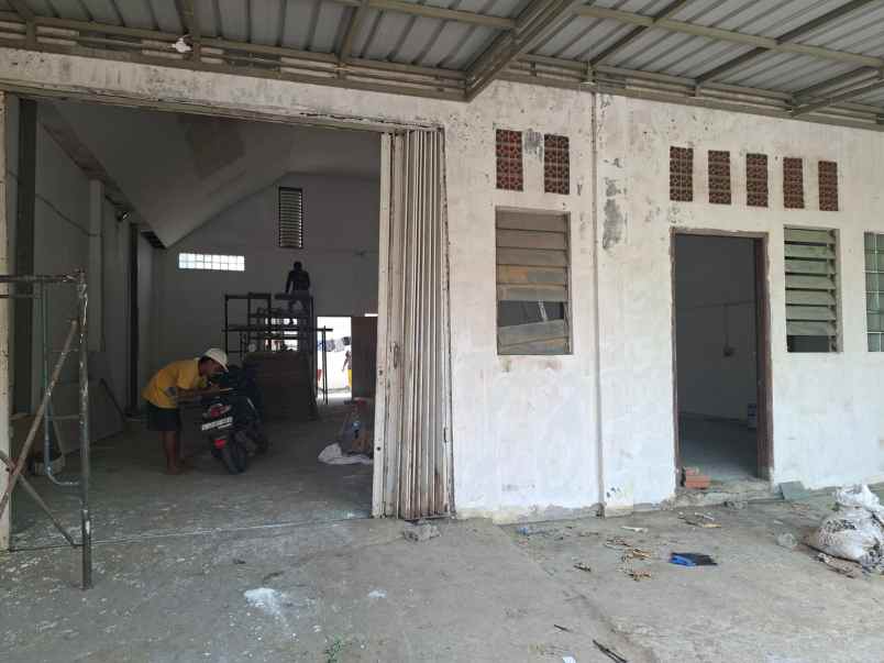 disewakan ruko gudang kantor manyar