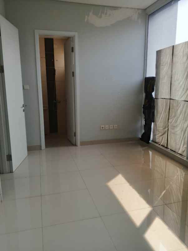 disewakan rumah cluster yarra jgc jakarta