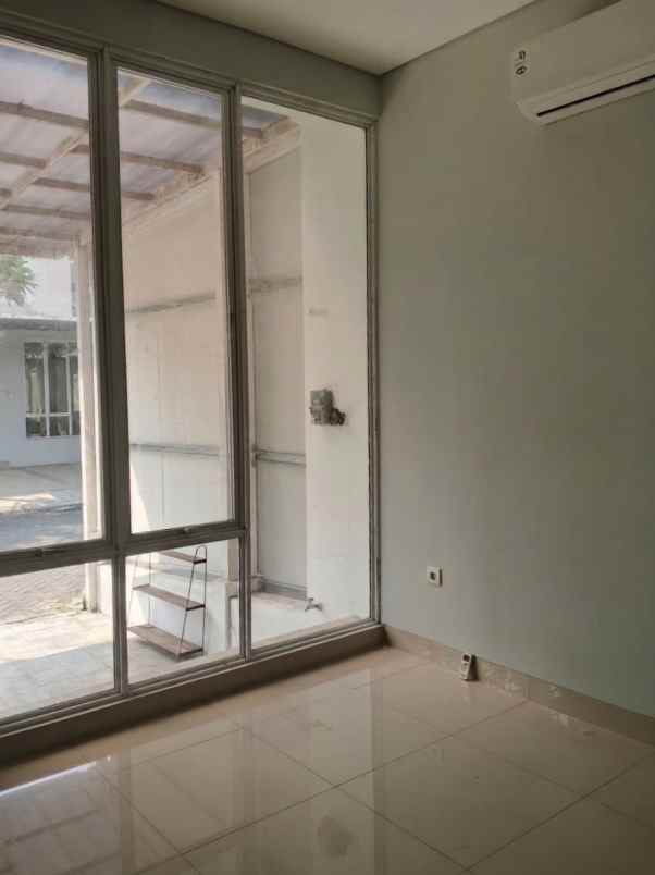 disewakan rumah cluster yarra jgc jakarta