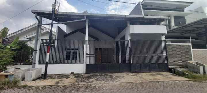 disewakan rumah klampis semolo barat