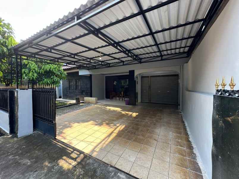 disewakan rumah komplek billymoon