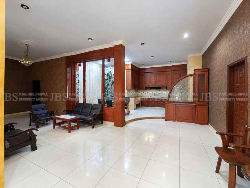 disewakan rumah komplek cemara hijau jalan