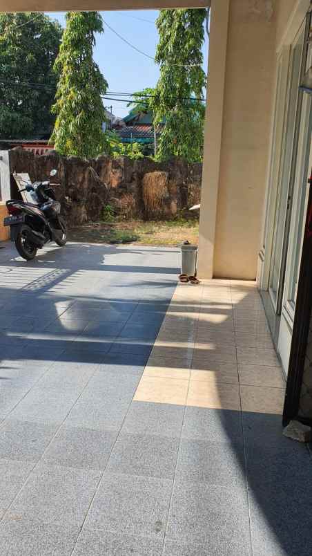 disewakan rumah wiguna tengah