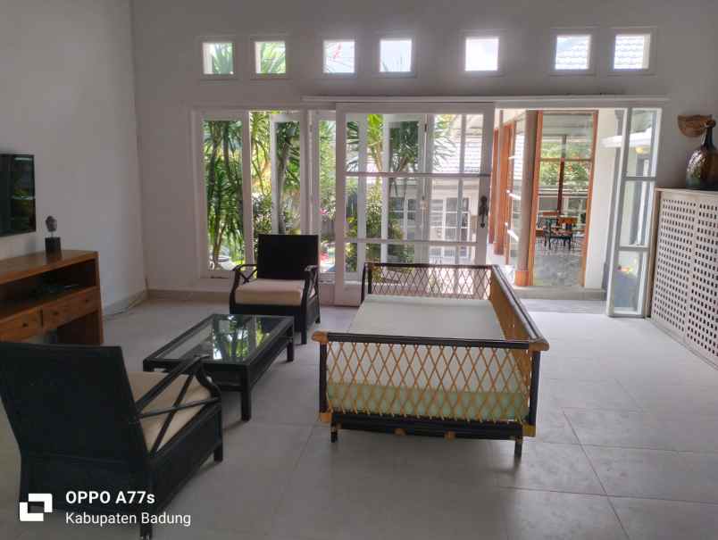 disewakan villa jalan pantai berawa kuta