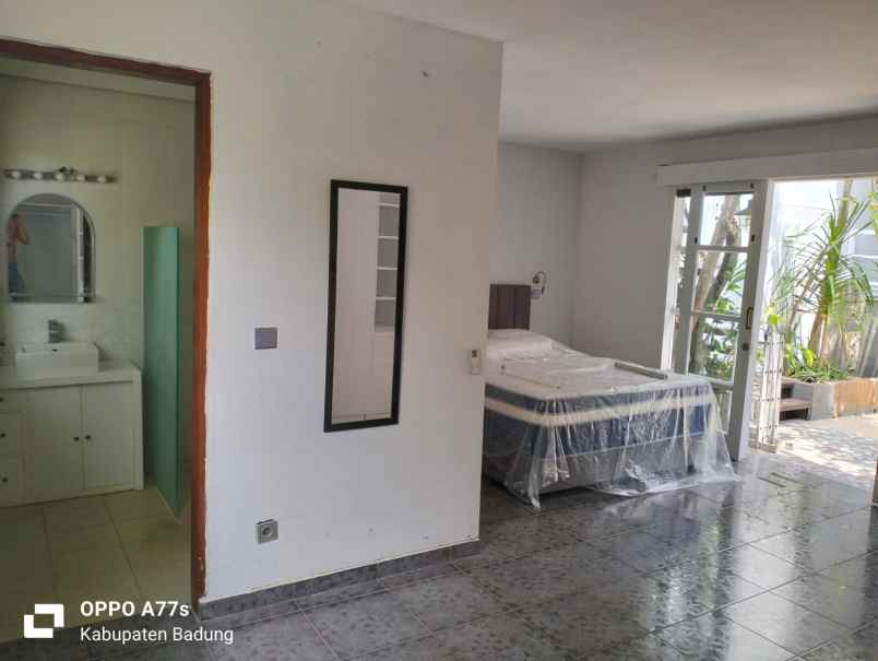 disewakan villa jalan pantai berawa kuta