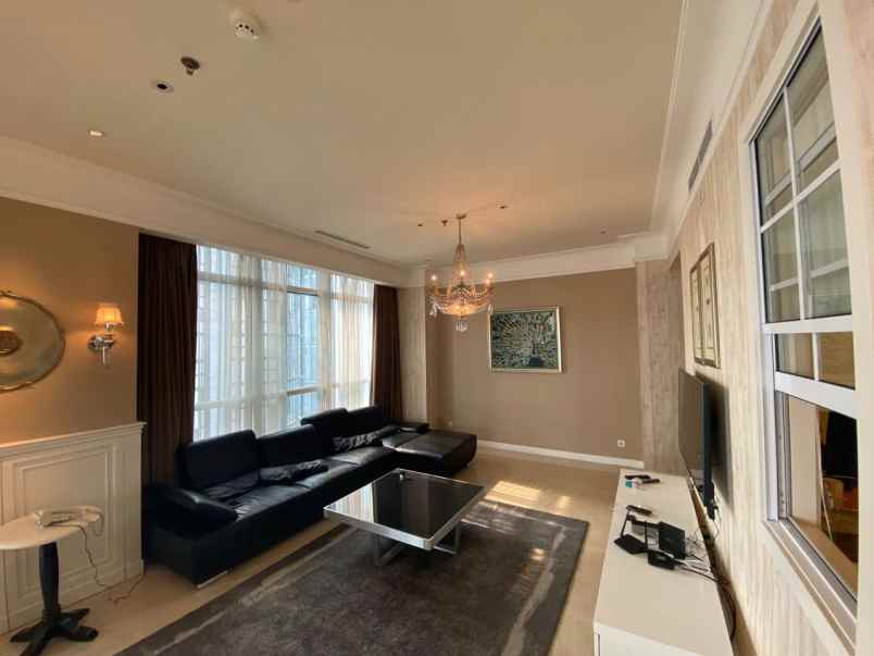 for sale for rent luxury apartemen senopati suites