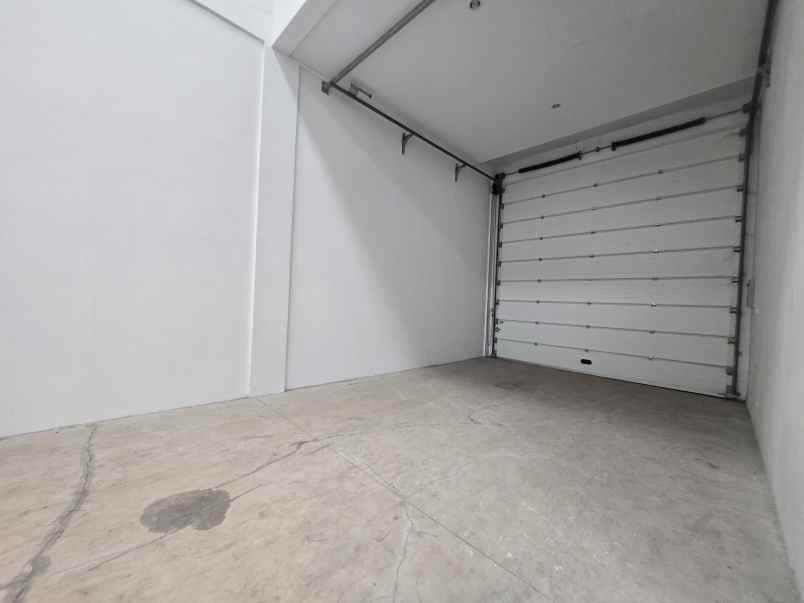 gudang siap pakai bebas pungli di bitung tangerang