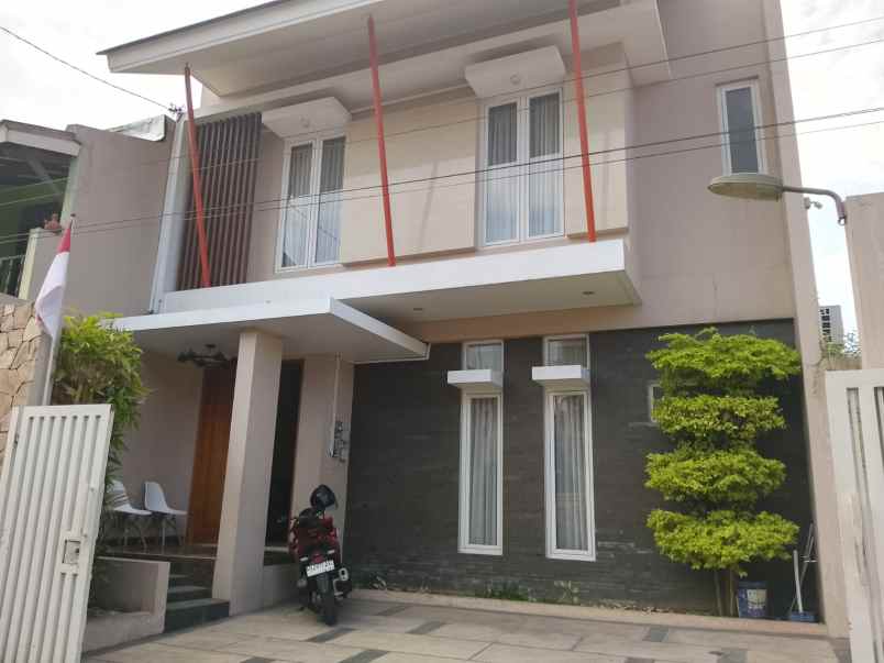 homestay dijual dekat ambarukmo plaza