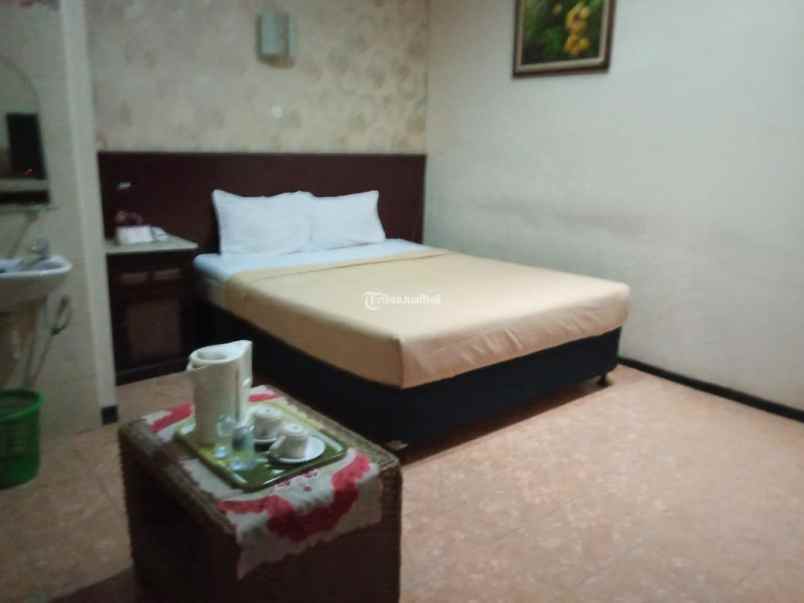 hotel tengah kota malang dijual