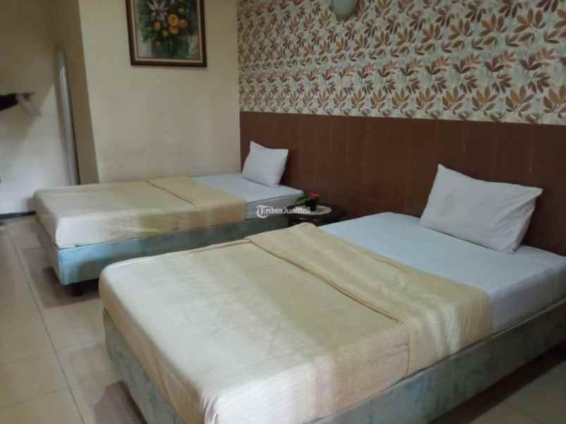 hotel tengah kota malang dijual