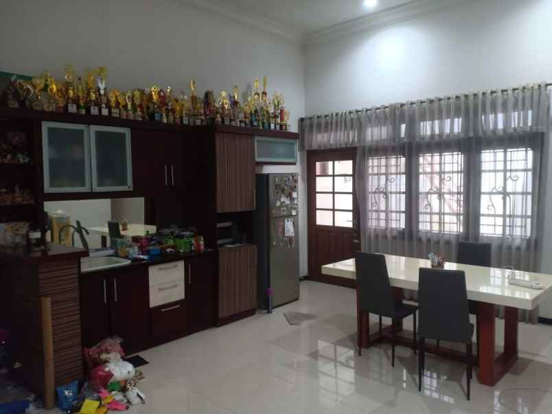 jual cepat rumah manyar kartika timur