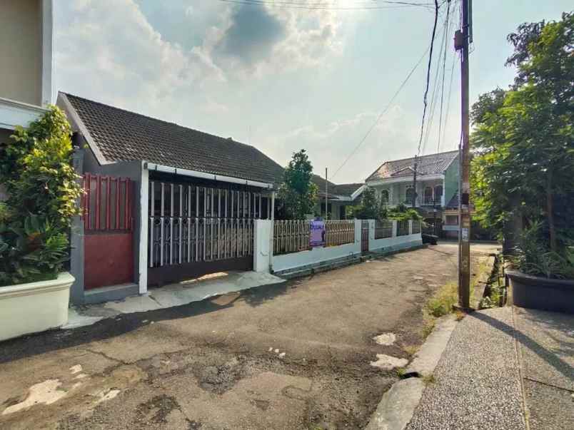 jual rumah lama bagus di graha indah kota bogor shm