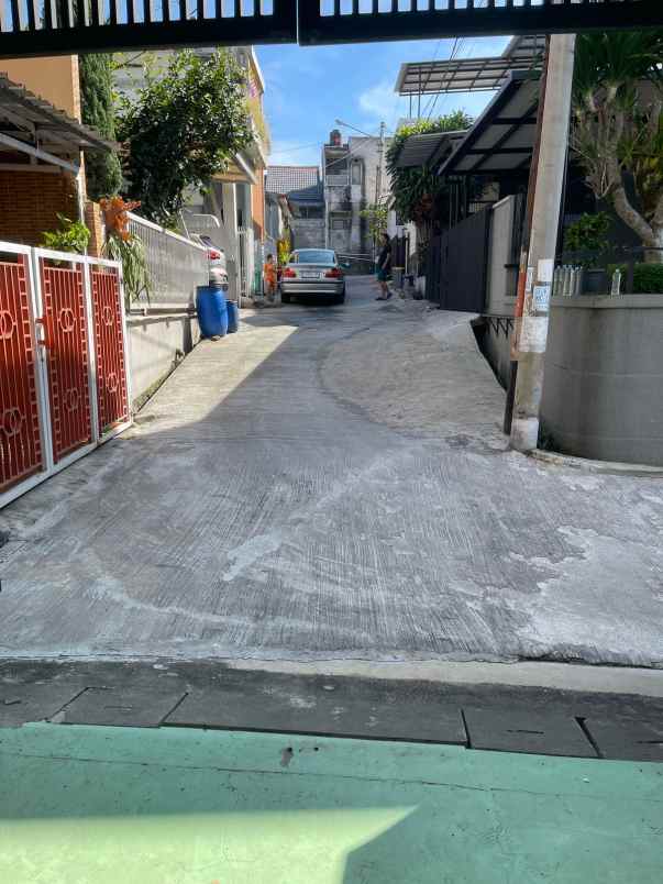 komplek sariwangi lingkungan aman 20 menit tol pasteur